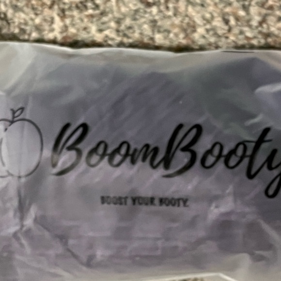 NWT-Boom Booty leggings size small in purple - Picture 7 of 8